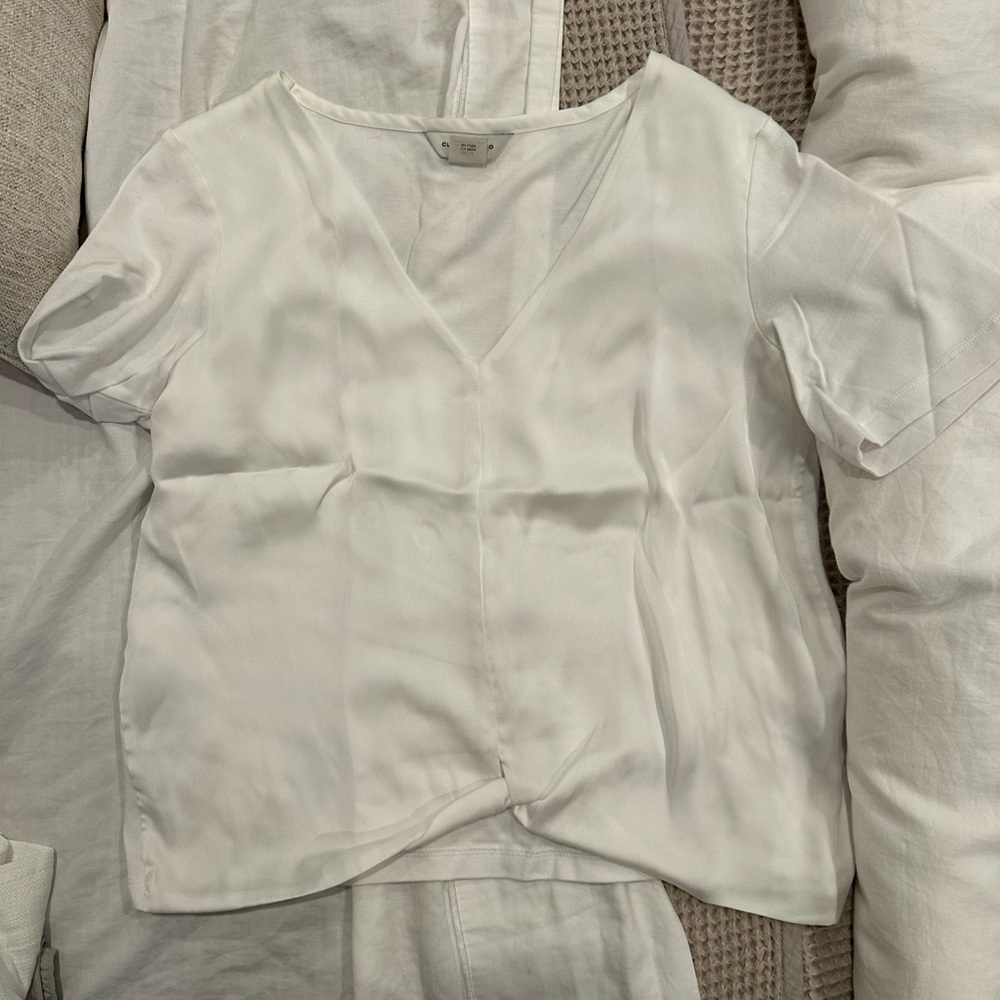 Club Monaco White V-Neck Blouse
